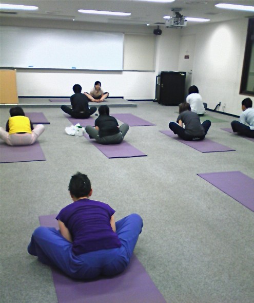 どの様な アーサナであっても、呼吸を忘れずに !! どの様な アーサナであっても、呼吸を忘れずに !!