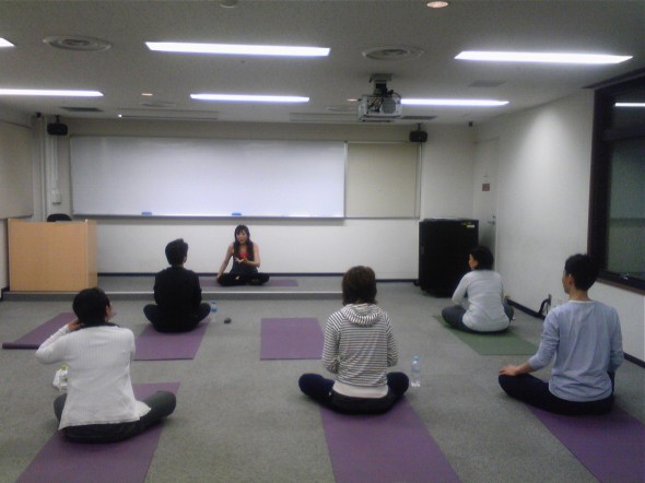 静かに瞑想を始める.. もアリですよね !! 静かに瞑想を始める.. もアリですよね !!