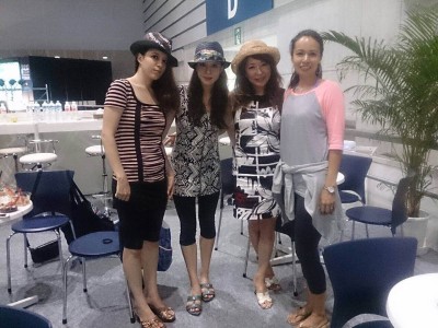 ヨガ　えり　８