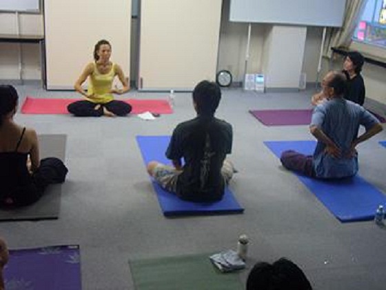 サーファーヨガ