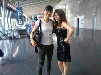 ヨガ　えり　４