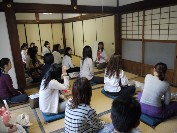 ちょっとした座学もあり..