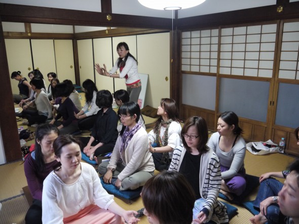 ペアになっての、体験もありつつ..