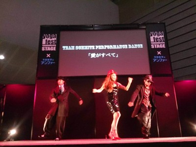 ヨガ　えり　25