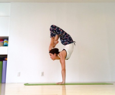 さそりのポーズ