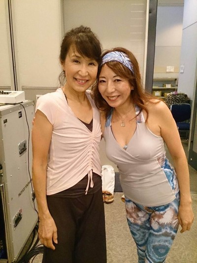 ヨガ　えり　２